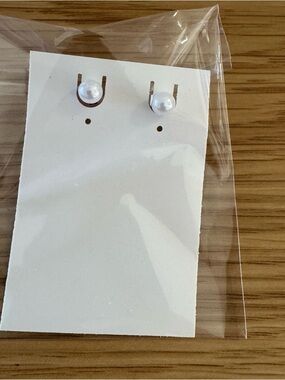 Classic White Pearl Stud Earrings - Women's Jewelry